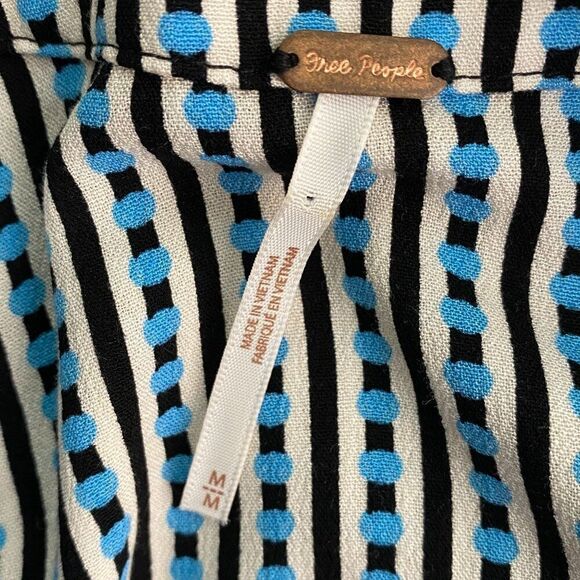 Free People Mix 'n' Match Patchwork Floral Blouse Size Medium - Picture 6 of 7